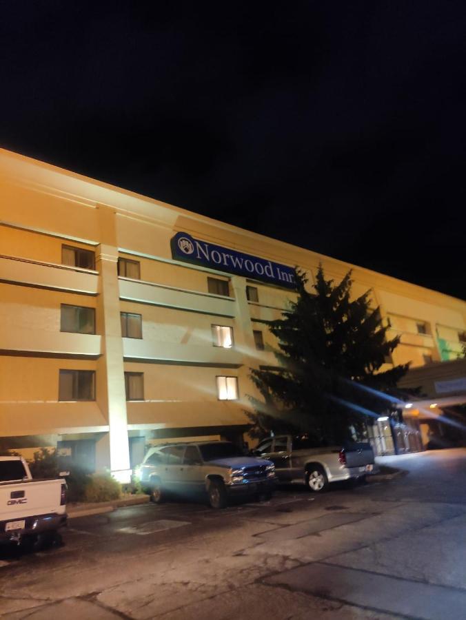 Norwood Inn & Suites Indianapolis East Post Drive Exterior photo